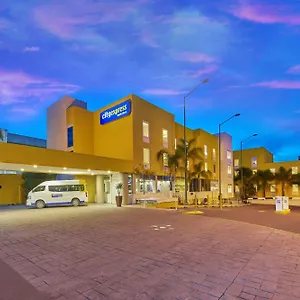 Express By Marriott Querétaro